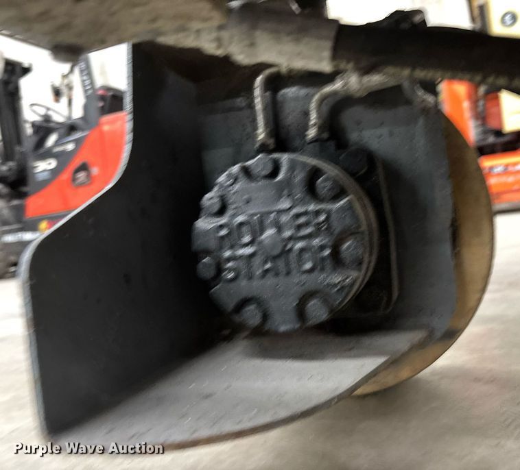 image for item EC3611 2014 Skyjack 3219 scissor lift