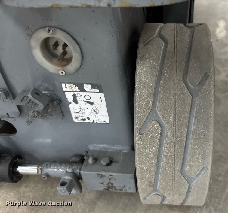 image for item EC3611 2014 Skyjack 3219 scissor lift