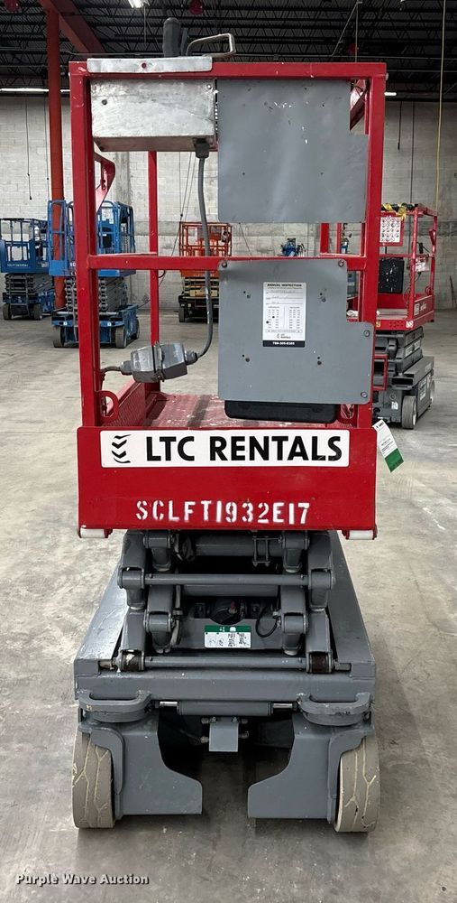 image for item EC3612 2015 Skyjack 3219 scissor lift