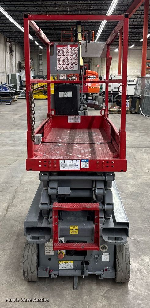 image for item EC3612 2015 Skyjack 3219 scissor lift