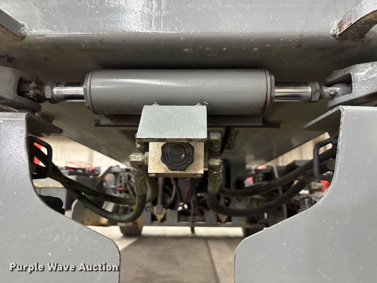 image for item EC3612 2015 Skyjack 3219 scissor lift