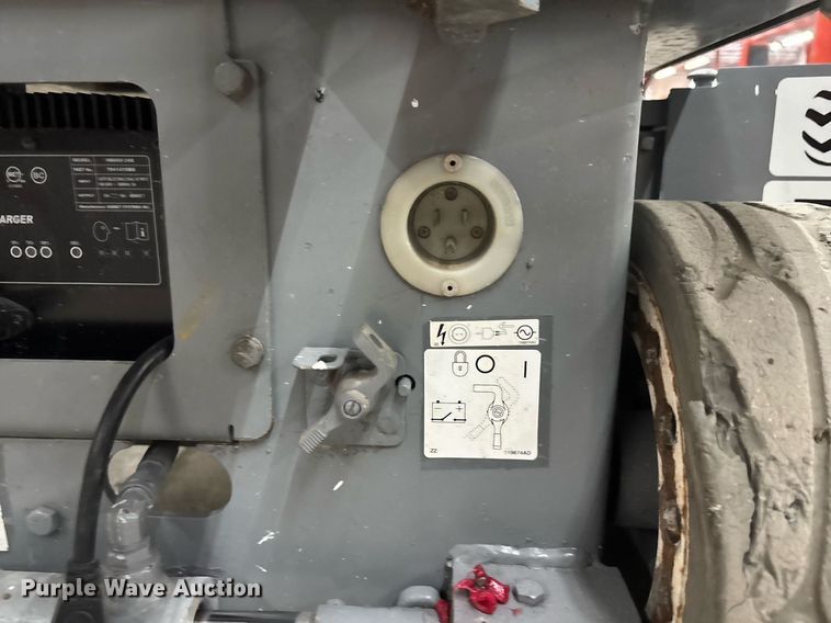 image for item EC3612 2015 Skyjack 3219 scissor lift