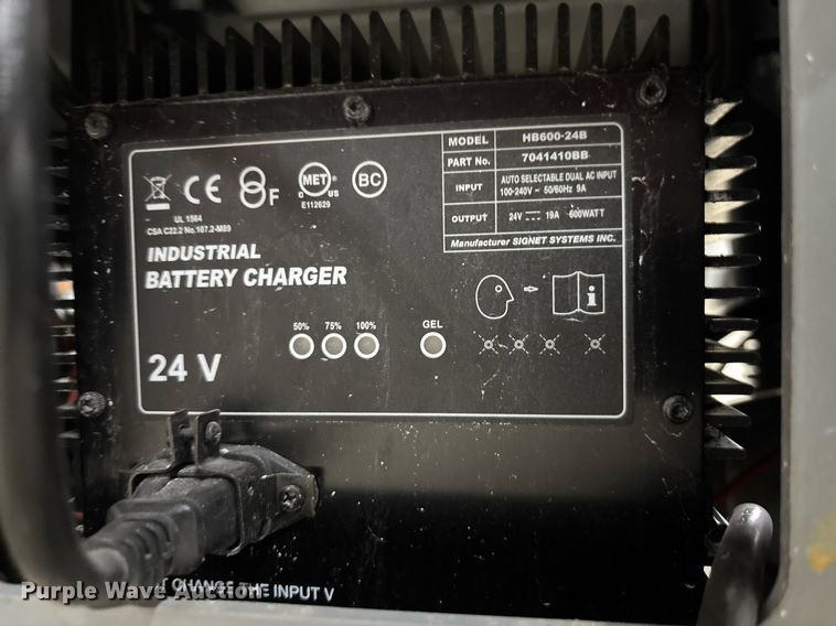 image for item EC3612 2015 Skyjack 3219 scissor lift