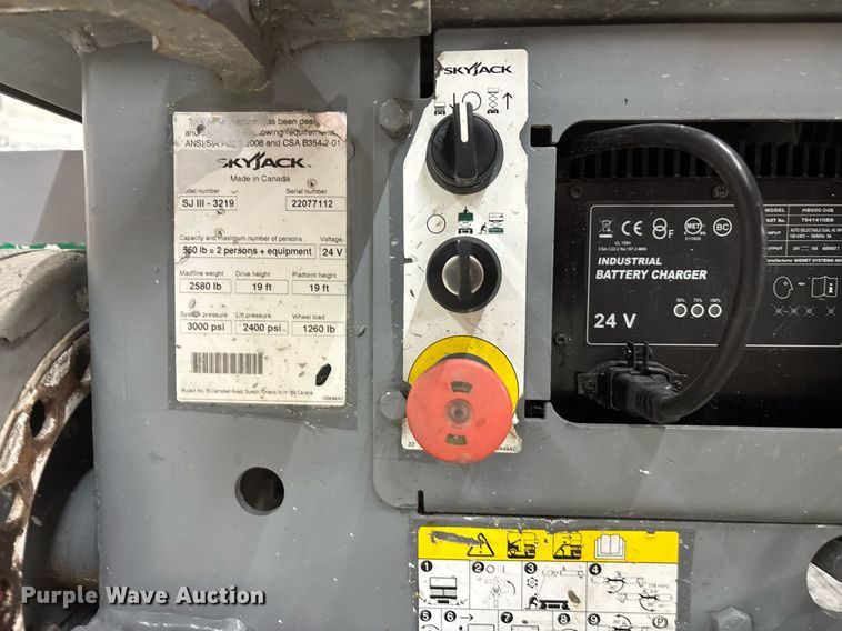 image for item EC3612 2015 Skyjack 3219 scissor lift