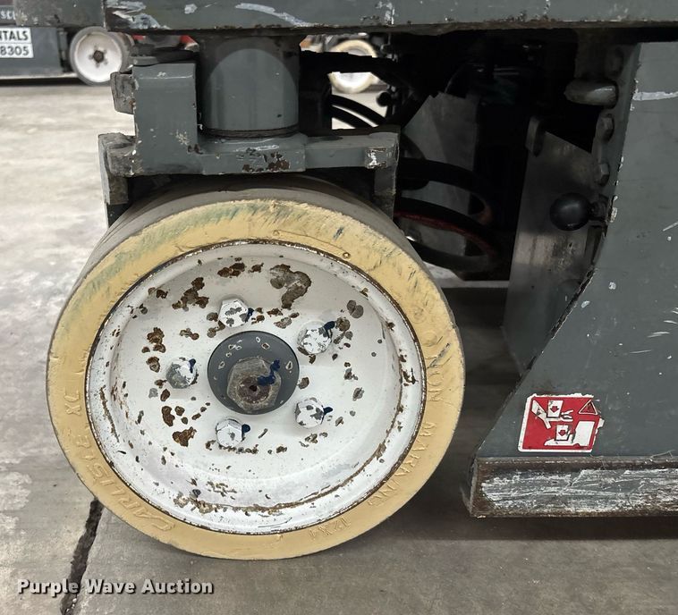 image for item EC3613 2015 Skyjack 3219 scissor lift