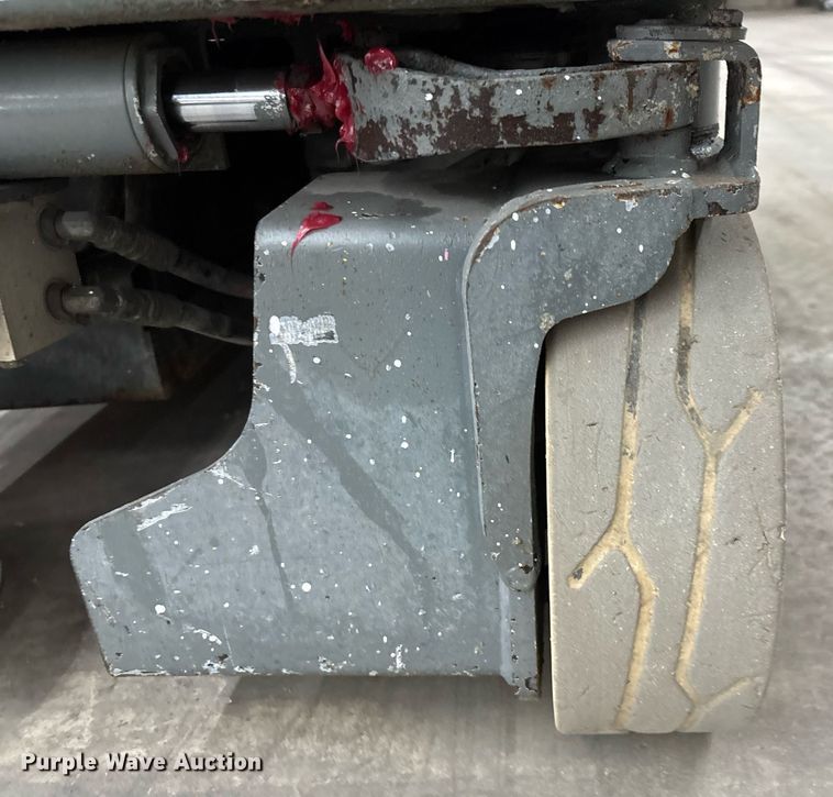 image for item EC3613 2015 Skyjack 3219 scissor lift