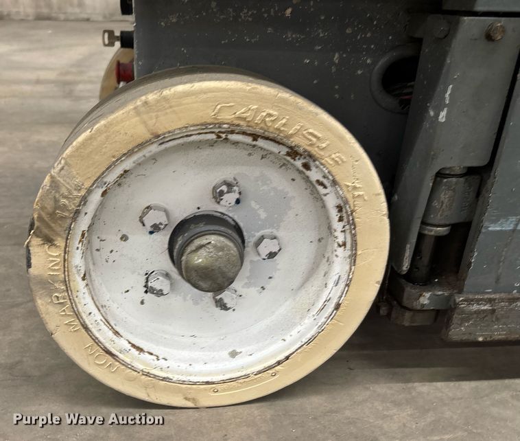 image for item EC3613 2015 Skyjack 3219 scissor lift