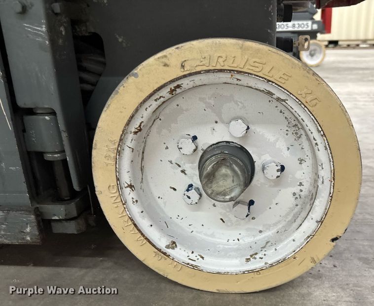 image for item EC3613 2015 Skyjack 3219 scissor lift