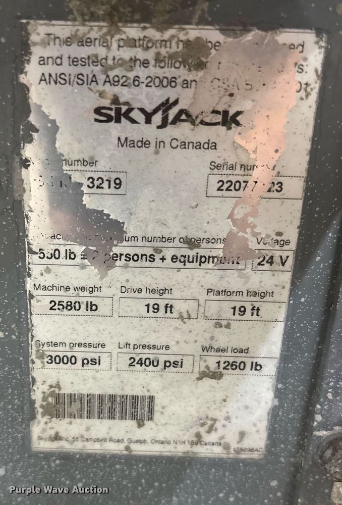 image for item EC3613 2015 Skyjack 3219 scissor lift