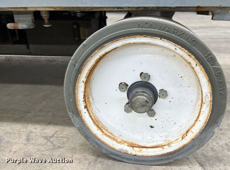 image for item EC3614 2015 Skyjack 4632  scissor lift