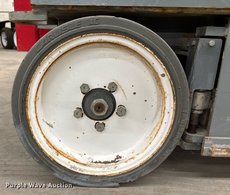 image for item EC3614 2015 Skyjack 4632  scissor lift