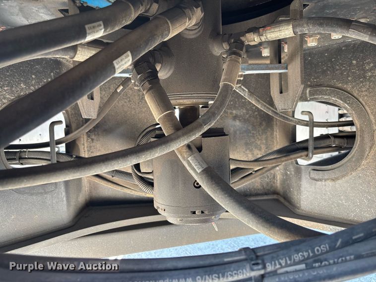 image for item EC3620 2018 Genie SX-125XC boom lift