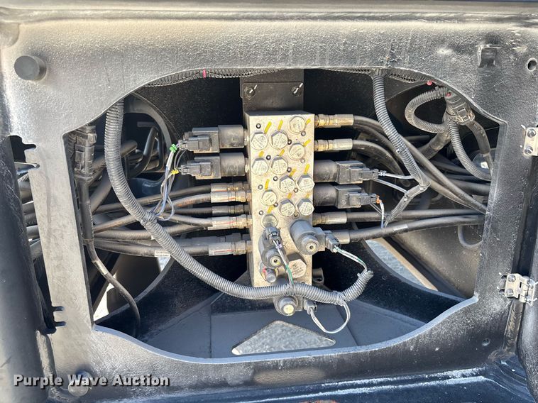 image for item EC3620 2018 Genie SX-125XC boom lift