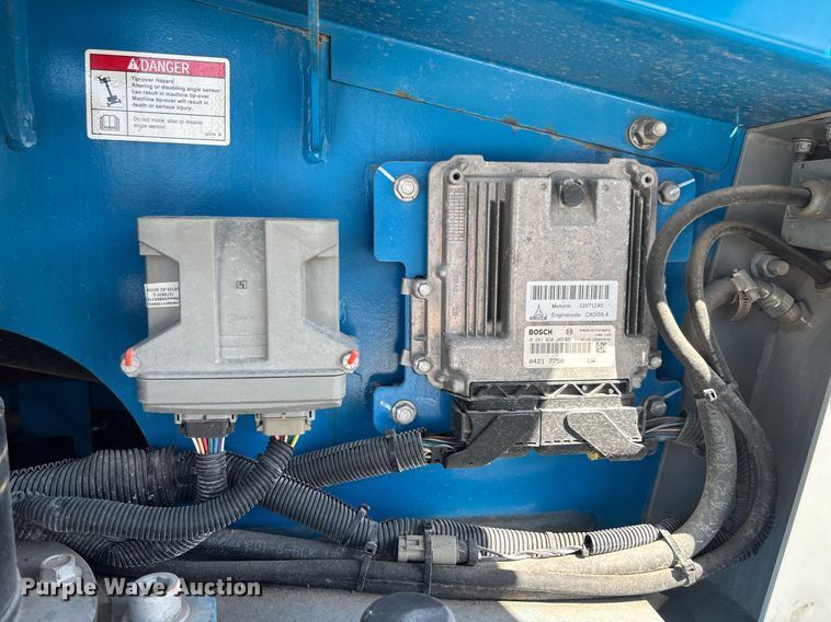 image for item EC3620 2018 Genie SX-125XC boom lift