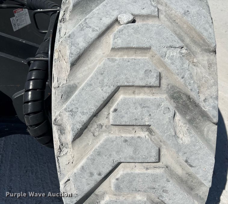 image for item EC3620 2018 Genie SX-125XC boom lift