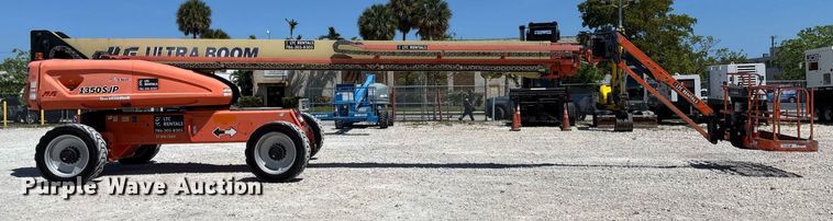 image for item EC3621 2009 JLG 1350SJP boom lift