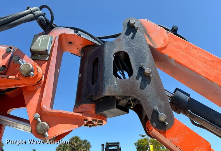 image for item EC3621 2009 JLG 1350SJP boom lift