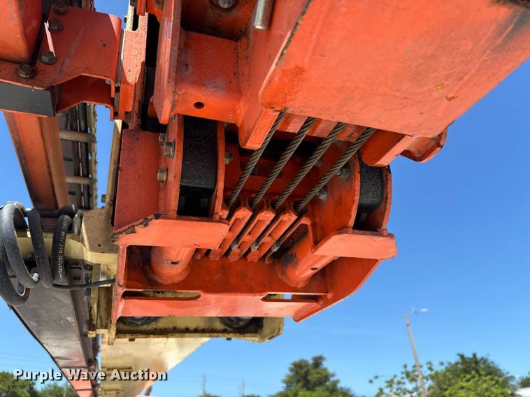 image for item EC3621 2009 JLG 1350SJP boom lift