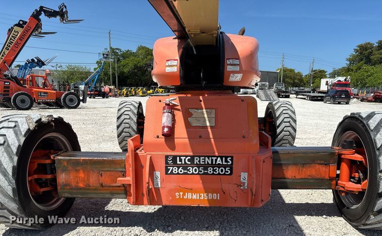 image for item EC3621 2009 JLG 1350SJP boom lift