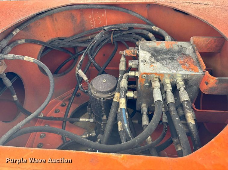 image for item EC3621 2009 JLG 1350SJP boom lift