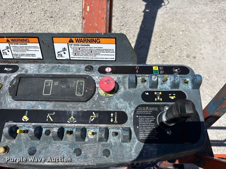 image for item EC3621 2009 JLG 1350SJP boom lift