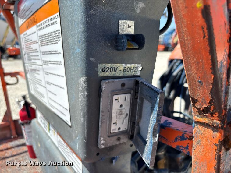 image for item EC3621 2009 JLG 1350SJP boom lift