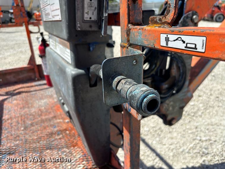 image for item EC3621 2009 JLG 1350SJP boom lift