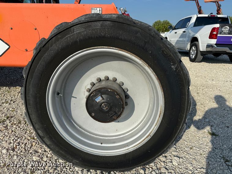 image for item EC3621 2009 JLG 1350SJP boom lift