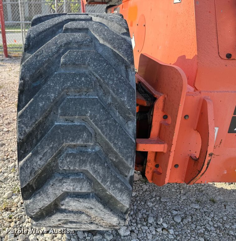 image for item EC3621 2009 JLG 1350SJP boom lift