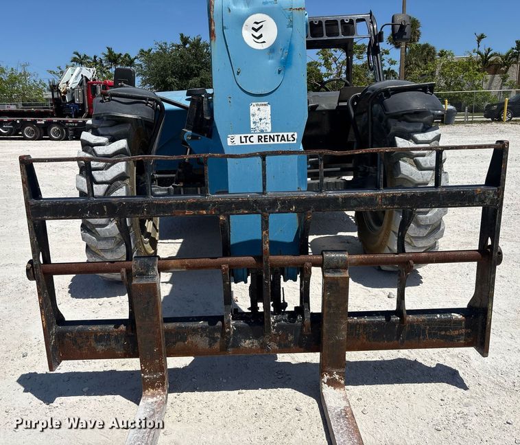 image for item EC3623 2015 Genie GTH844 telehandler