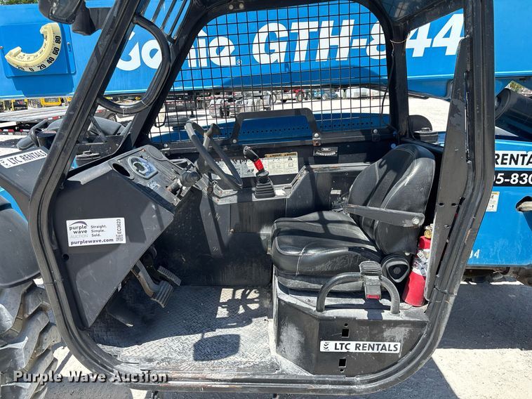 image for item EC3623 2015 Genie GTH844 telehandler