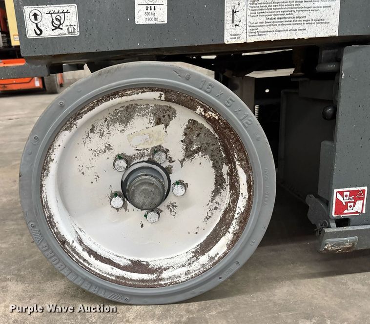 image for item EC3625 2014 Skyjack 3226 scissor lift