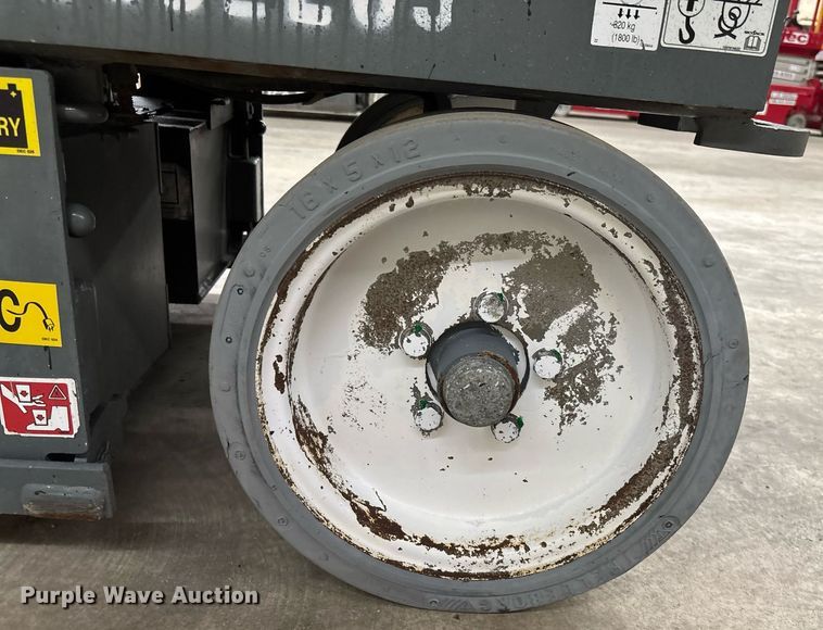 image for item EC3625 2014 Skyjack 3226 scissor lift