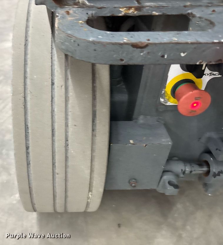 image for item EC3625 2014 Skyjack 3226 scissor lift