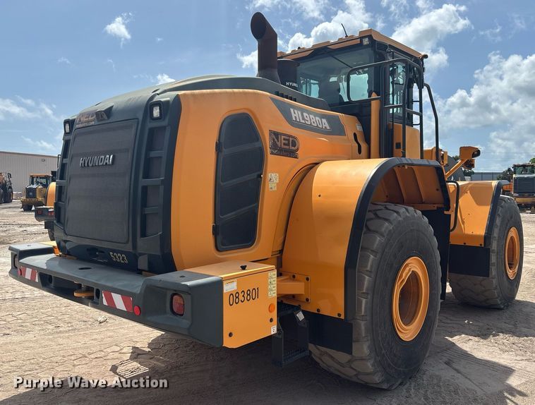 image for item EC3655 2020 Hyundai HL980A wheel loader