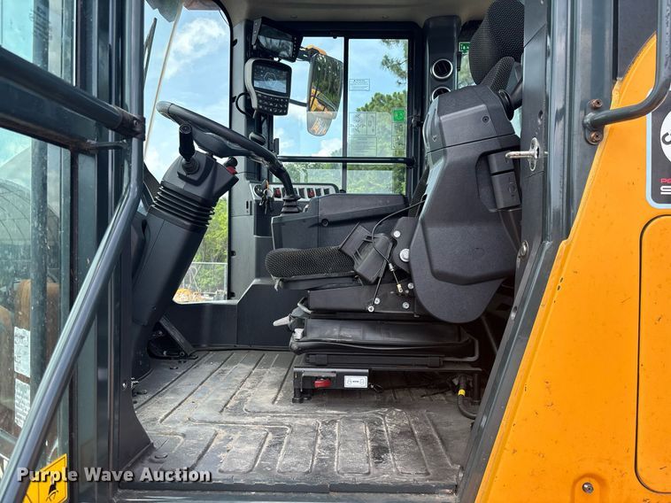 image for item EC3655 2020 Hyundai HL980A wheel loader