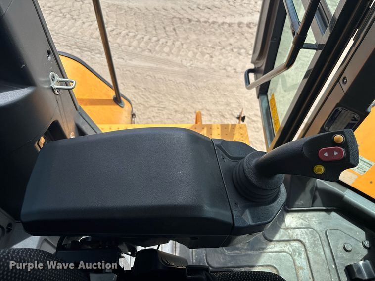 image for item EC3655 2020 Hyundai HL980A wheel loader