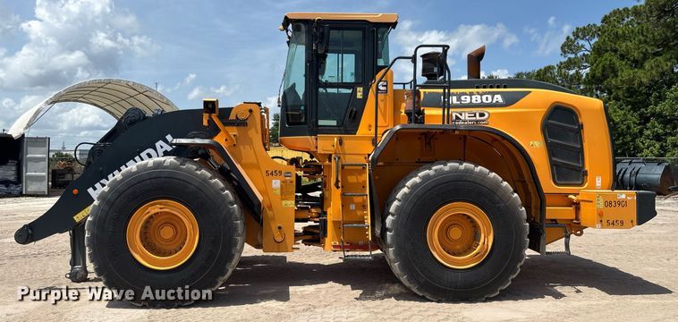 image for item EC3656 2020 Hyundai HL980A wheel loader
