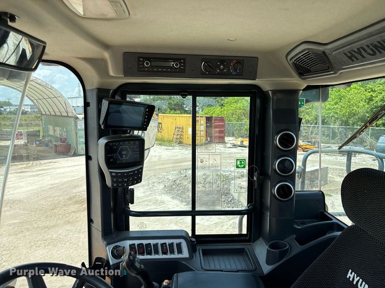 image for item EC3656 2020 Hyundai HL980A wheel loader