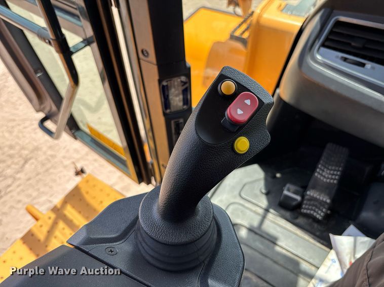 image for item EC3656 2020 Hyundai HL980A wheel loader