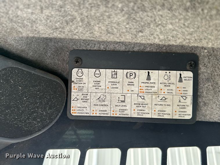 image for item EC3678 2020 John Deere 317G tracked skid steer loader