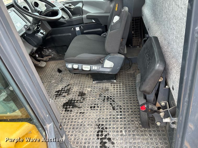 image for item EC3690 2022 Bell ADT B50E articulated haul truck