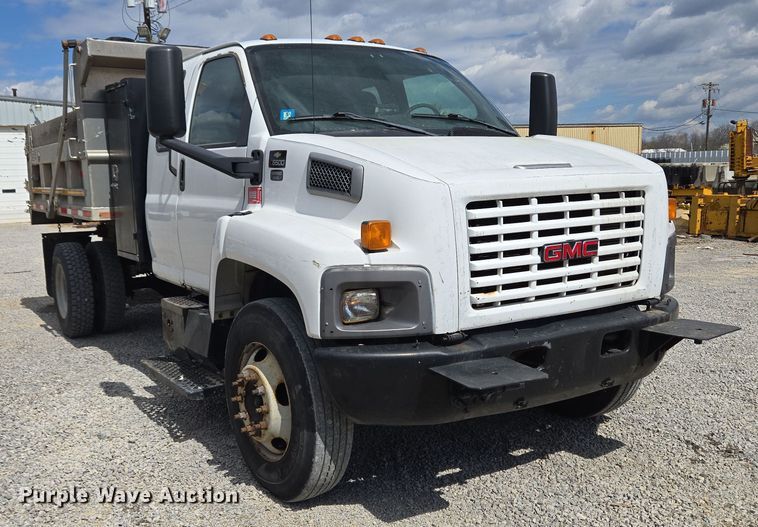 image for item EC4161 2005 GMC C6500 dump truck