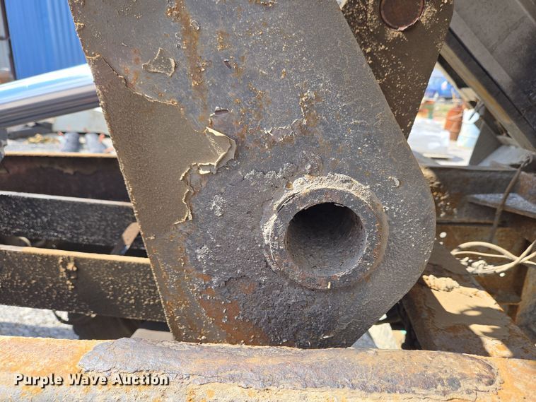 image for item EC4161 2005 GMC C6500 dump truck