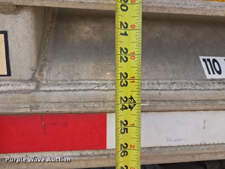 image for item EC4161 2005 GMC C6500 dump truck