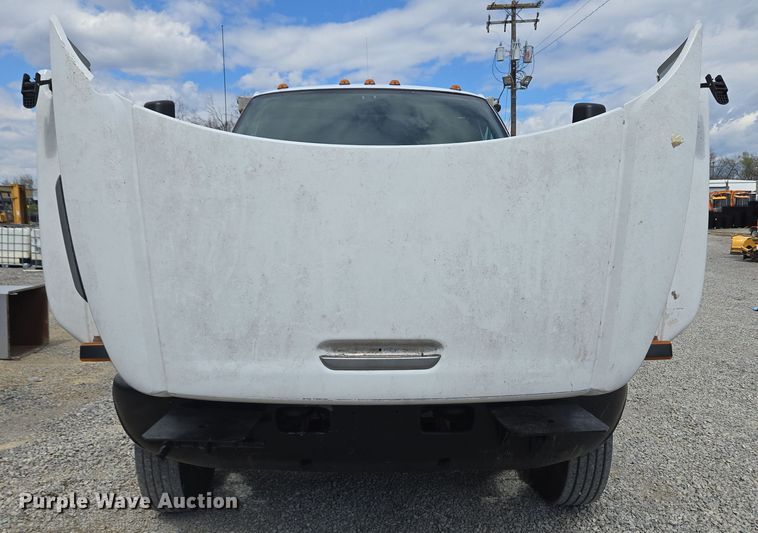 image for item EC4161 2005 GMC C6500 dump truck