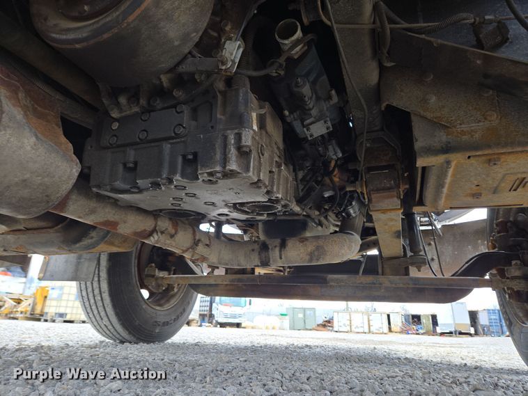 image for item EC4161 2005 GMC C6500 dump truck