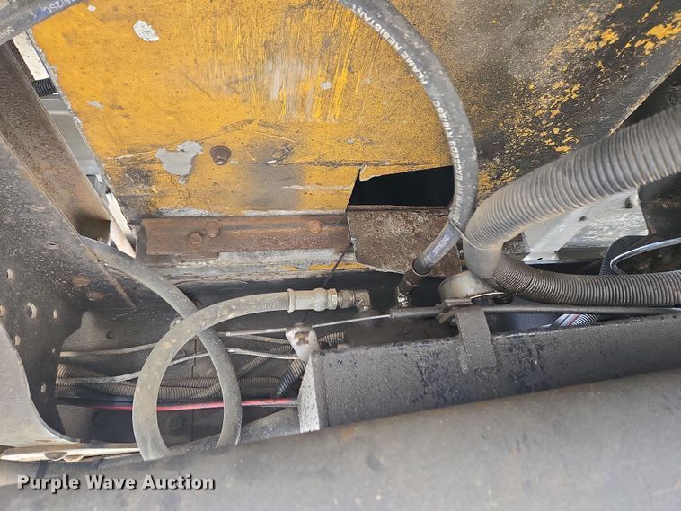 image for item EC4161 2005 GMC C6500 dump truck