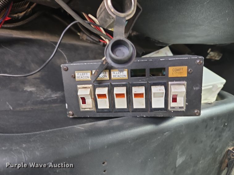 image for item EC4161 2005 GMC C6500 dump truck