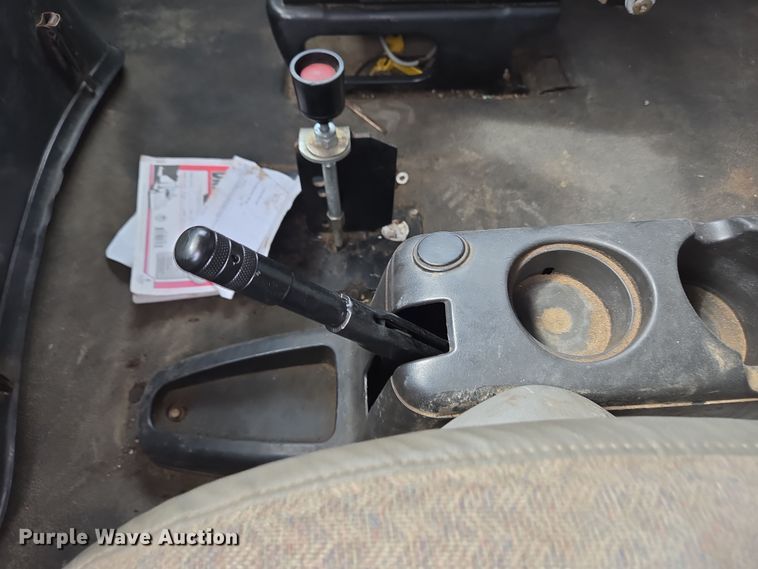 image for item EC4161 2005 GMC C6500 dump truck